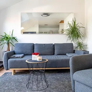 Stylish 2 Maisonette - Contactless Check-in Apartment