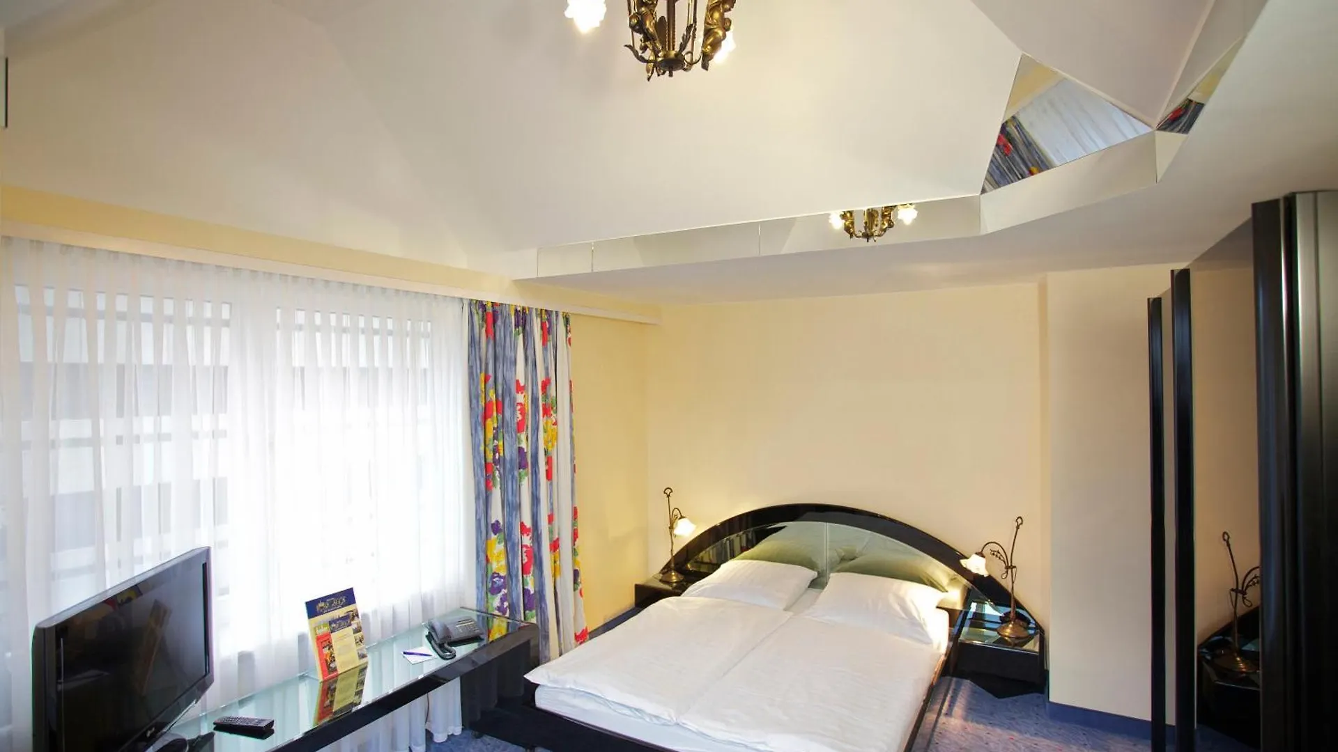 ***  Hotel Koenigshof Am Funkturm Ανόβερο Γερμανία